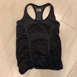 Athleta Fastest Track Tank in black heather
